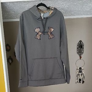 Under Armour Hoodie